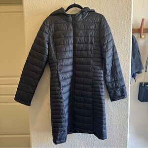 Love Tree Women's Black Puffer Jacket